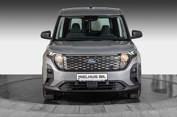 Ford E-Transit Courier 2 of 5