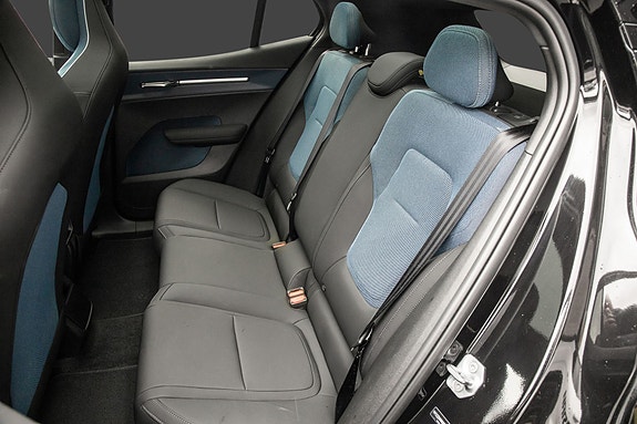 Volvo EX30 20 of 24