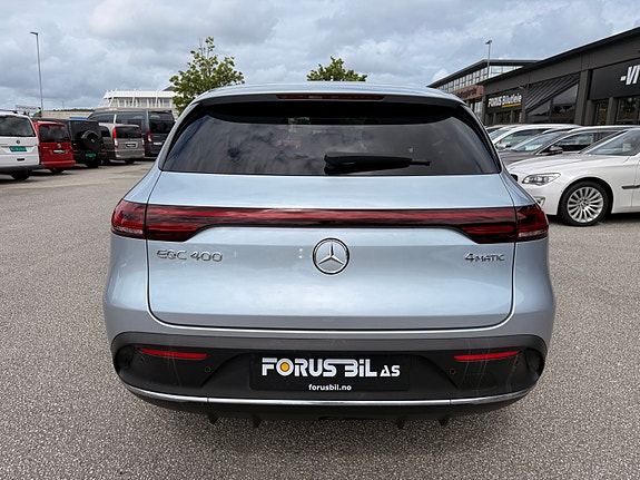 Mercedes-Benz EQC400 4 of 5