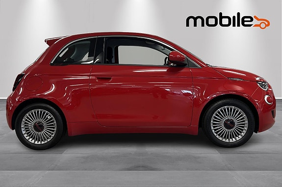 Fiat 500 2 of 5