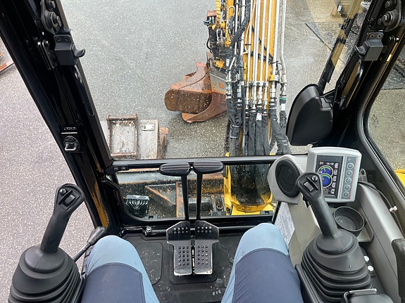 Cat 303.5E CR 24 of 30