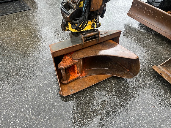 Cat 303.5E CR 12 of 30