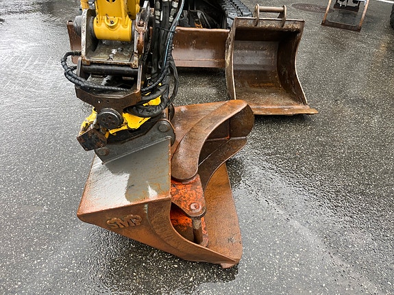 Cat 303.5E CR 13 of 30