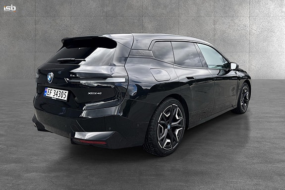 BMW iX 5 of 30