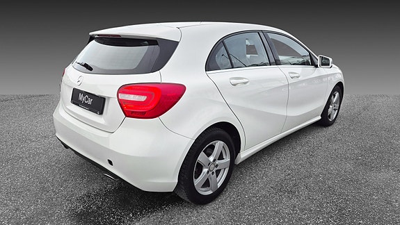 Mercedes-Benz A-Klasse 2 of 5