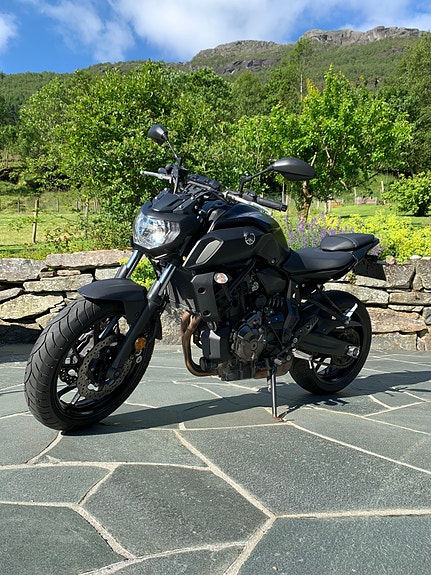 Yamaha MT-07 3 of 5