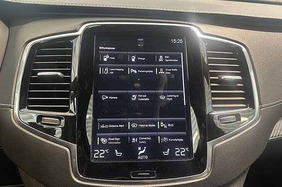 Volvo XC90 19 of 25