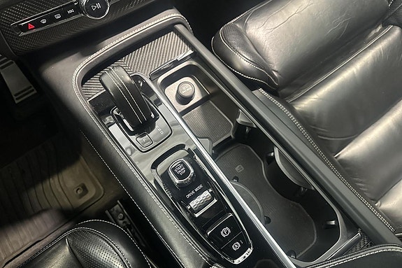Volvo XC90 21 of 25
