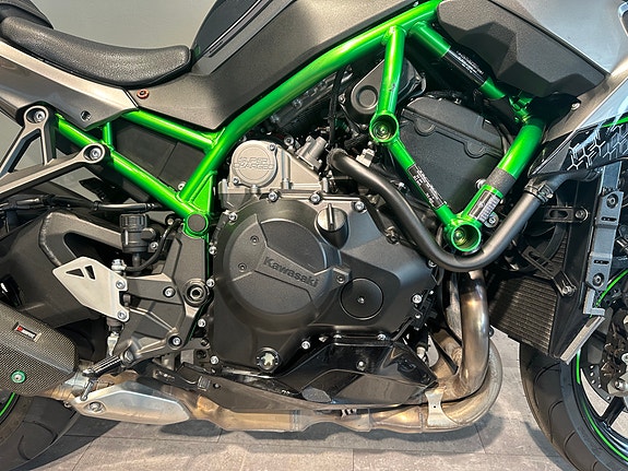 Kawasaki Z H2 17 of 30