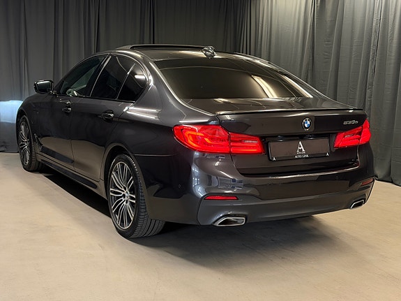 BMW 5-Serie 14 of 30
