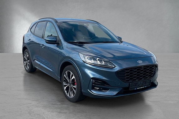 Ford Kuga 2 of 5
