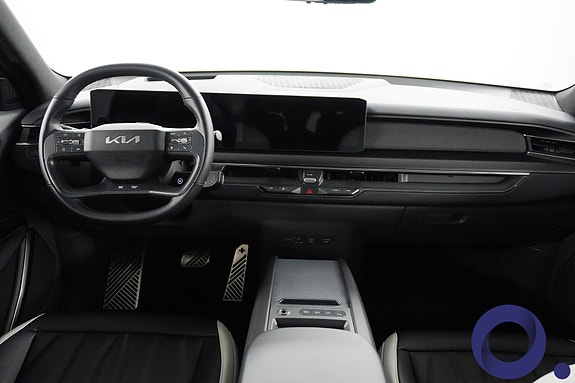 Kia EV9 15 of 30