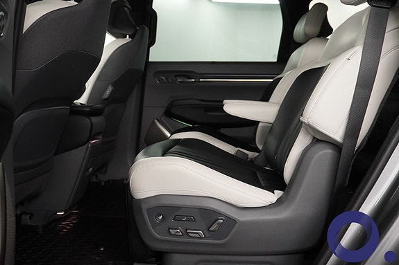 Kia EV9 25 of 30
