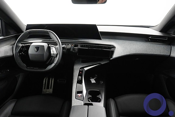 Peugeot e-3008 14 of 29