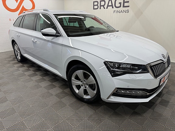 Skoda Superb 2 of 5