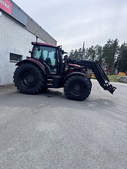 Valtra N175 Versu 2024, kr 1 660 000,-