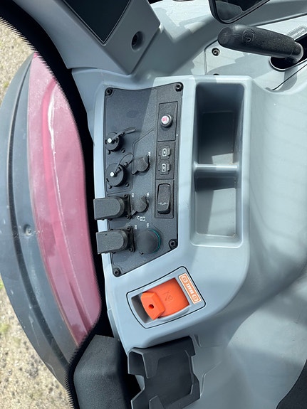 Valtra N175 Versu 2024, kr 1 660 000,-