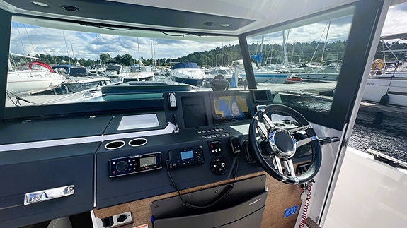 GODT UTSTYRT: Axopar 37 Cabin - Radar -Vannskibøyle - Rails på tak: GI BUD!! 26 of 30