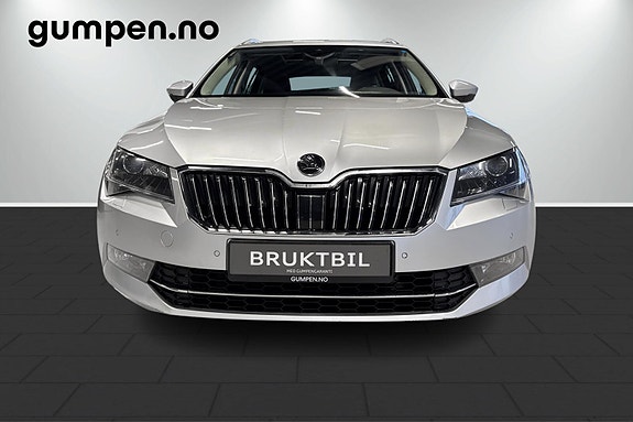 Skoda Superb 4 of 5