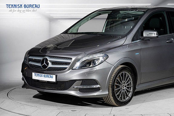 Mercedes-Benz B250 e 4 of 5