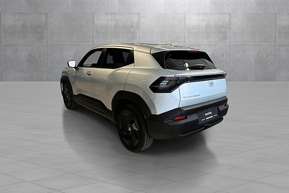 Toyota Urban Cruiser 3 of 30