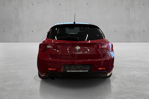 Alfa Romeo Giulietta 5 of 5