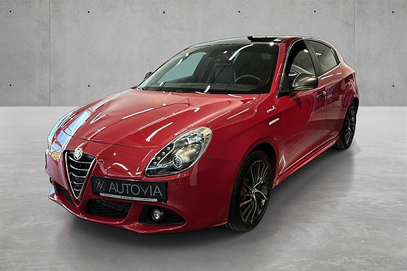 Alfa Romeo Giulietta 3 of 5