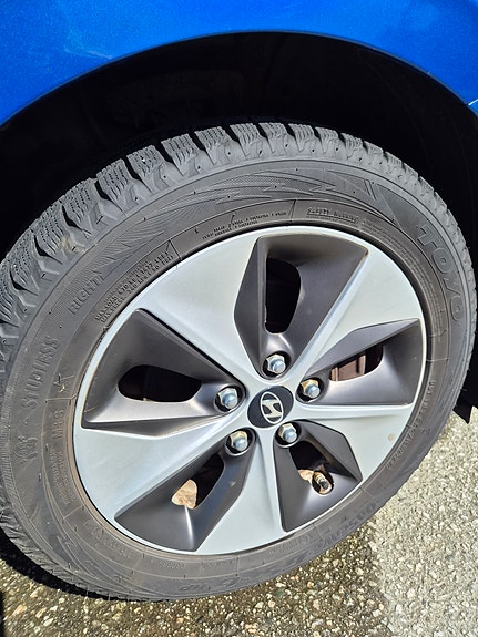 Hyundai IONIQ 3 of 5