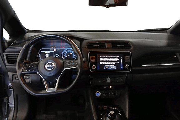 Nissan Leaf 7 of 10