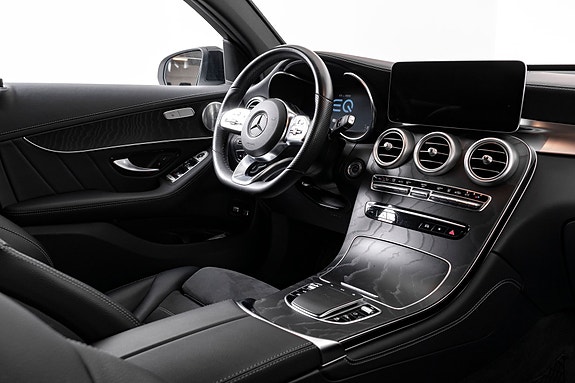 Mercedes-Benz GLC300 e 22 of 22