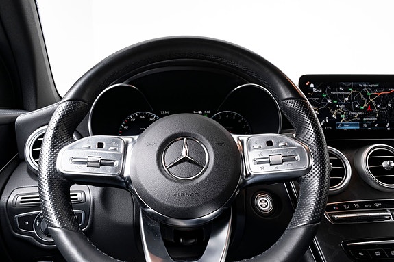 Mercedes-Benz GLC300 e 13 of 22