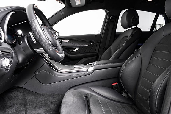 Mercedes-Benz GLC300 e 12 of 22