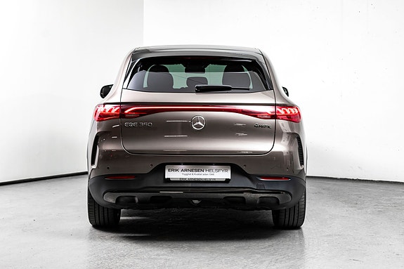 Mercedes-Benz EQE SUV 4 of 5