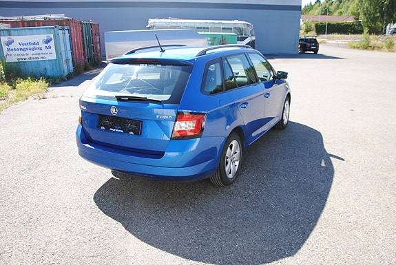 Skoda Fabia 4 of 19
