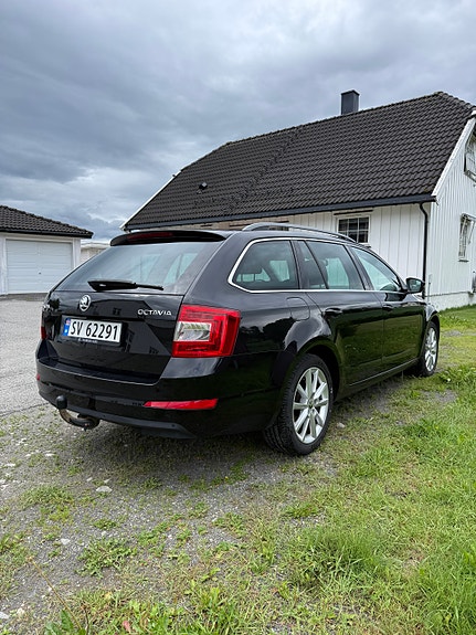 Skoda Octavia 4 of 5