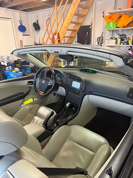 Saab 9-3 8 of 8