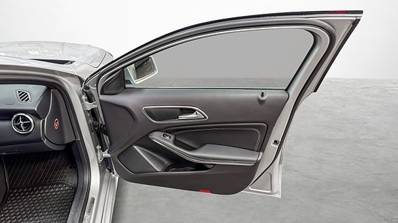 Mercedes-Benz A200 d 17 of 30