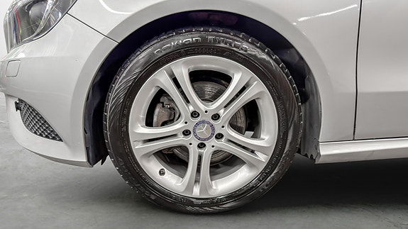 Mercedes-Benz A200 d 27 of 30