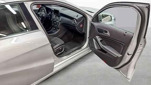 Mercedes-Benz A200 d 16 of 30