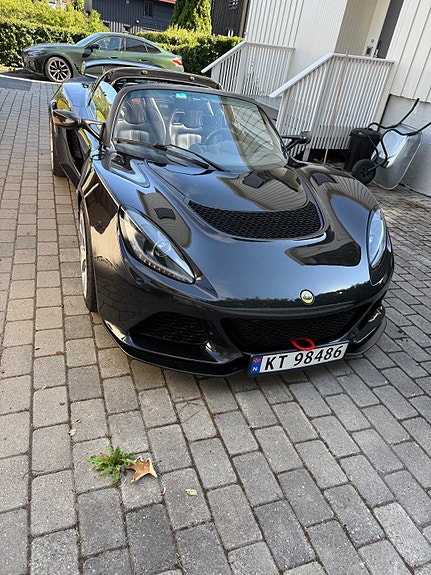 Lotus Exige 2013 photo 2