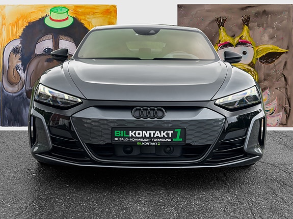 Audi e-tron GT RS 2 of 5