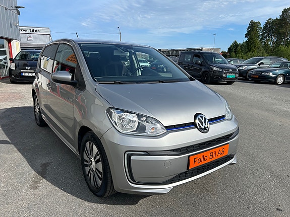 Volkswagen UP! 3 of 5