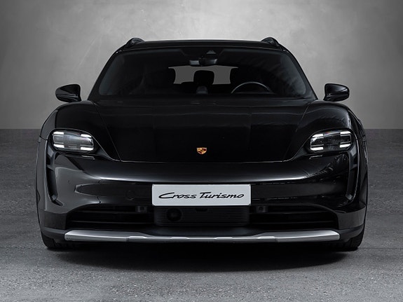 Porsche Taycan Cross Turismo 3 of 5