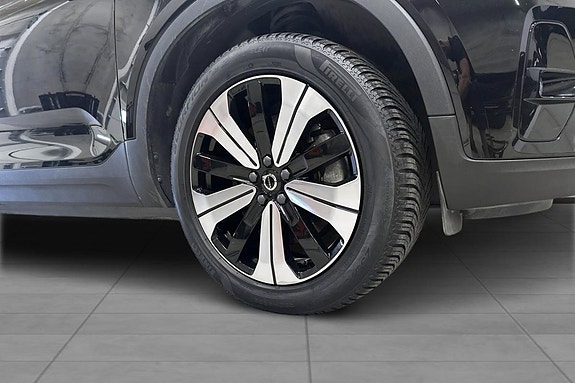 Volvo XC40 22 of 24