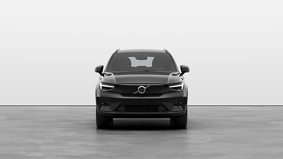 Volvo XC40 3 of 5