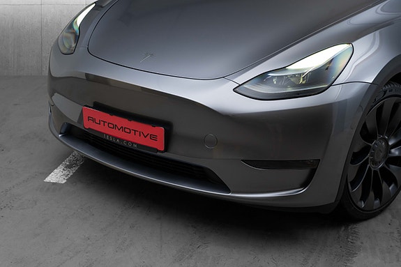 Tesla Model Y 2 of 5