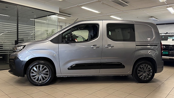 Peugeot Partner 3 of 5