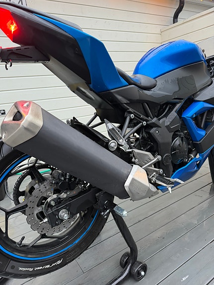 Kawasaki Ninja 125 7 of 15