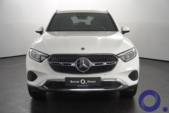 Mercedes-Benz GLC300 e 5 of 30