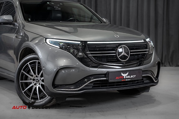 Mercedes-Benz EQC400 2 of 5